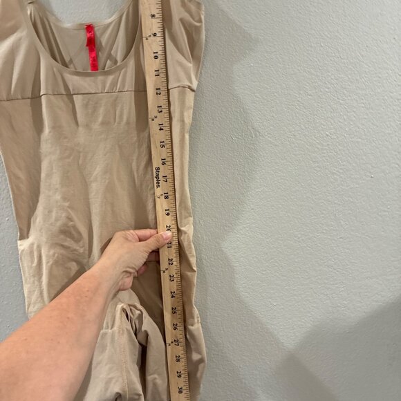 Spanx SPANXsculpt OnCore Open-Bust Mid-Thigh Bodysuit beige size 1x - Picture 6 of 7